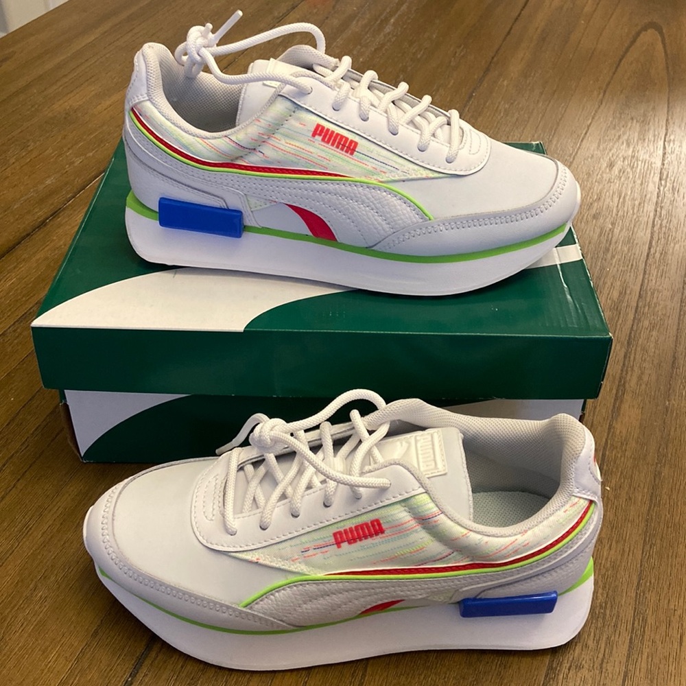 Puma Future Rider Double Sp Jr. Brand new, never worn, original box. Size 4C.